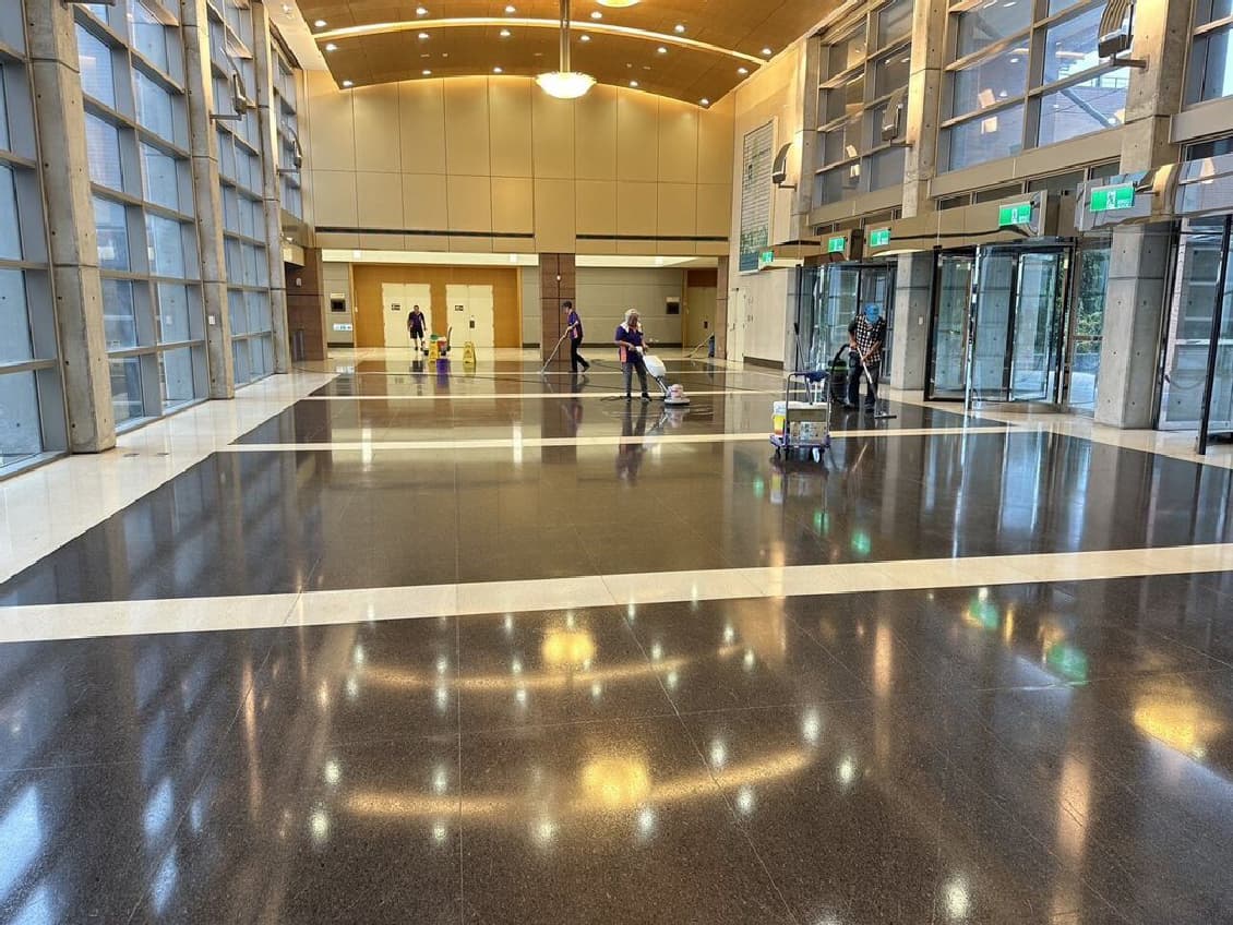 捷英清潔-專業設備提升清潔品質